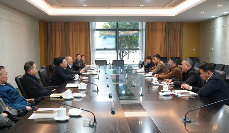 总总党委书记、董事长、总经理一行访问江铜总_副本.jpg