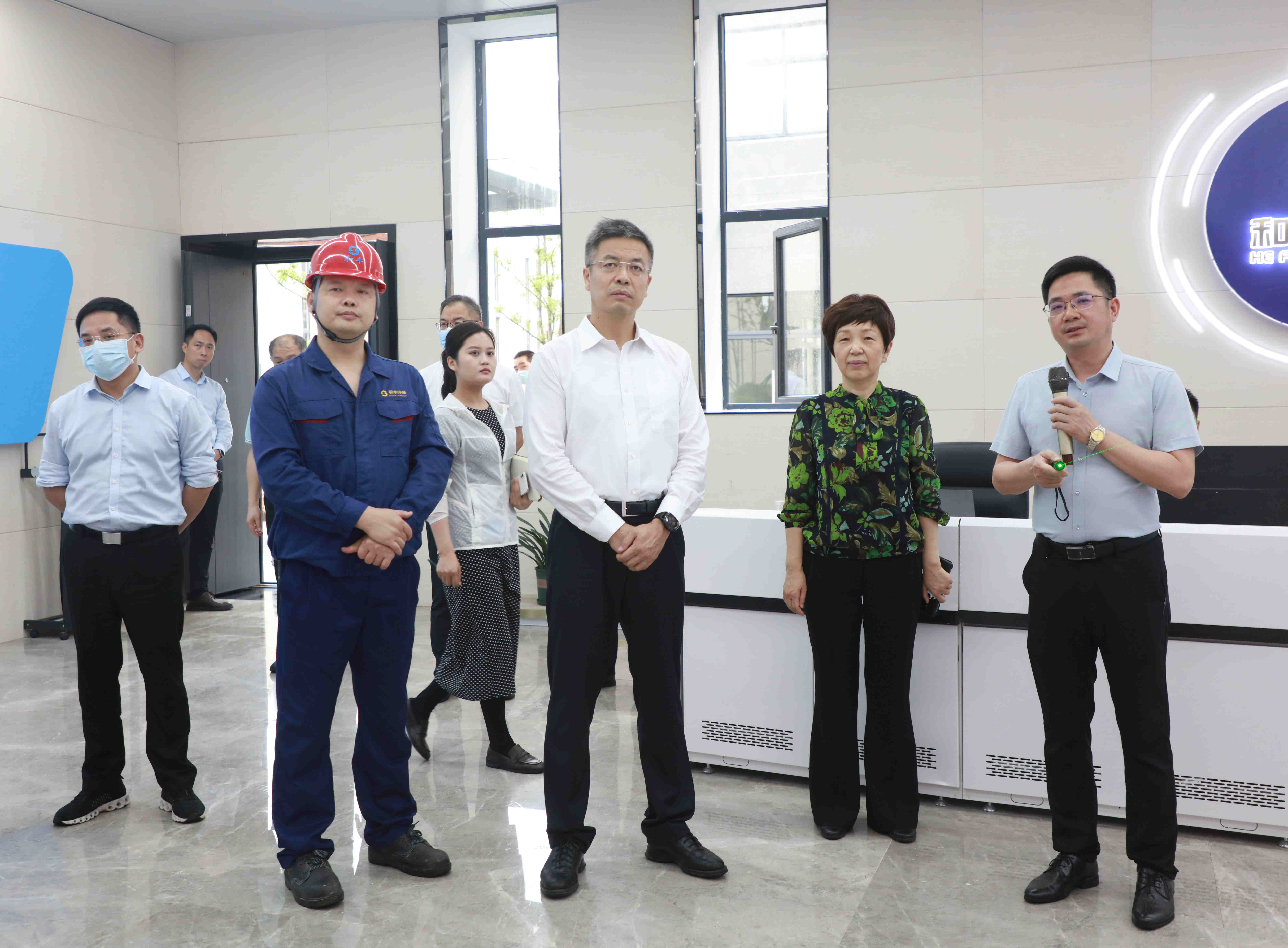 江西省委常委、副省长任珠峰调研和丰环保.jpg